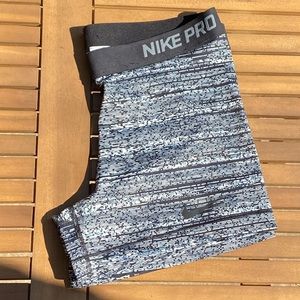 Nike Pro Women’s Short, Size XL